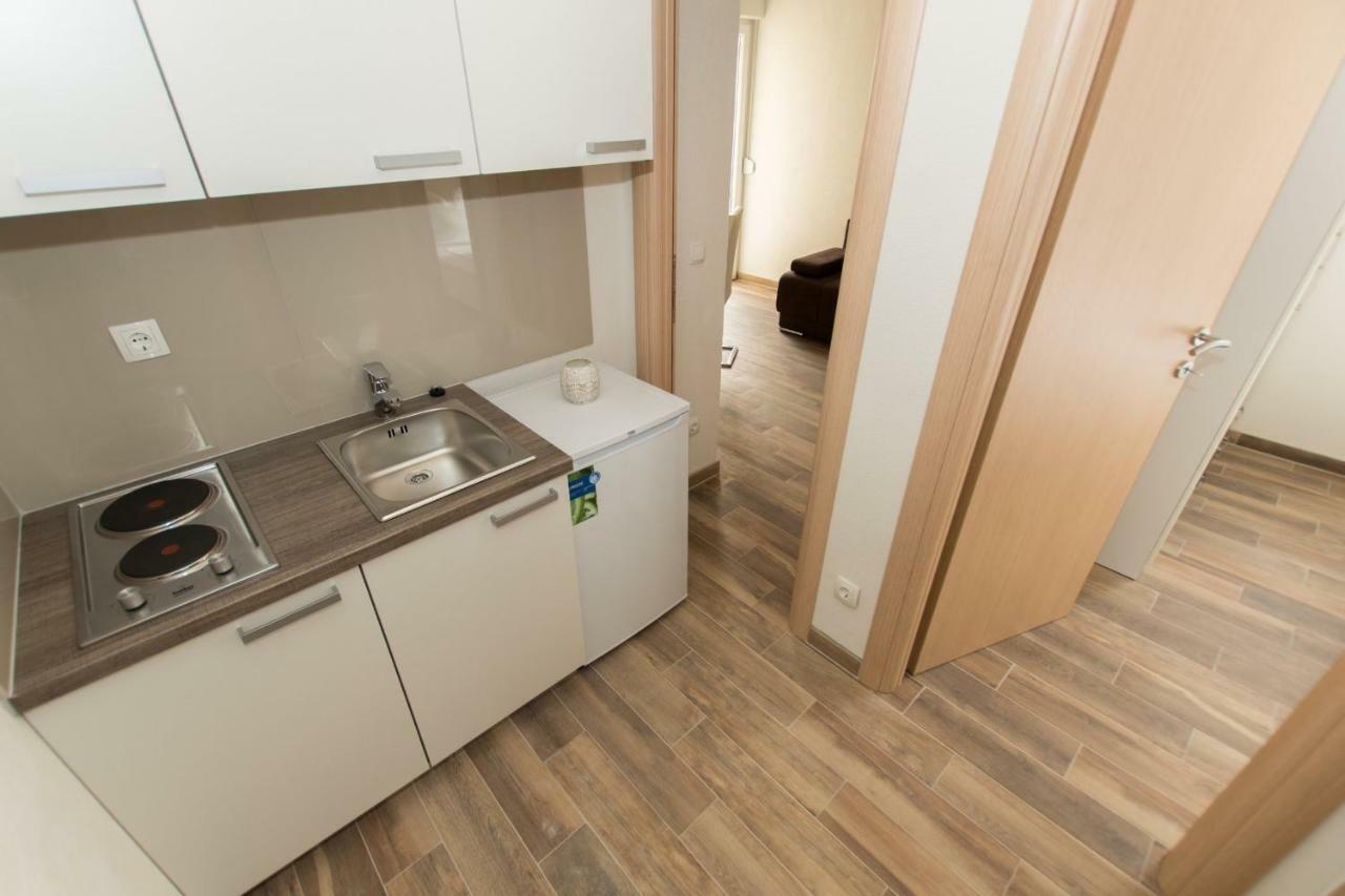 Apartments Matanovi Dvori Makarska Exterior foto