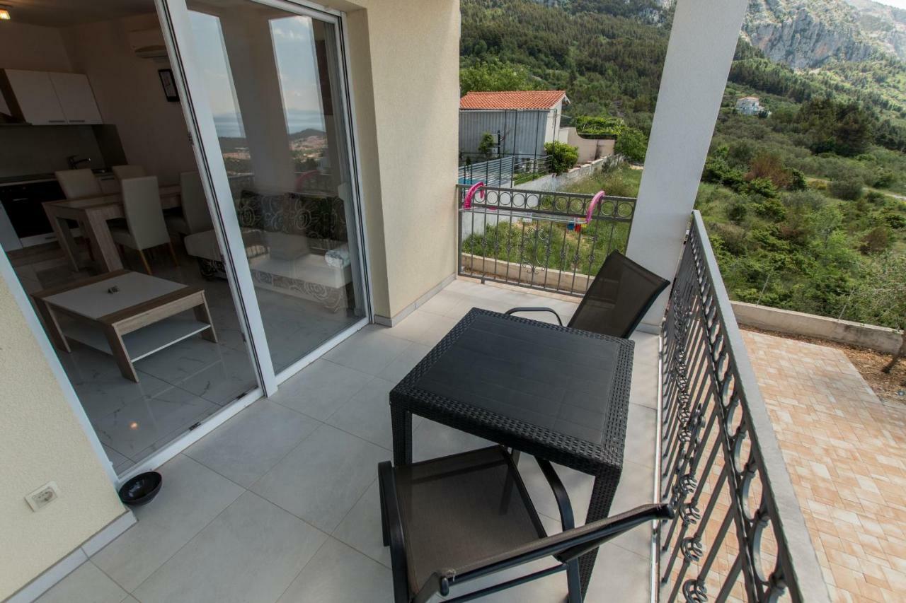 Apartments Matanovi Dvori Makarska Exterior foto